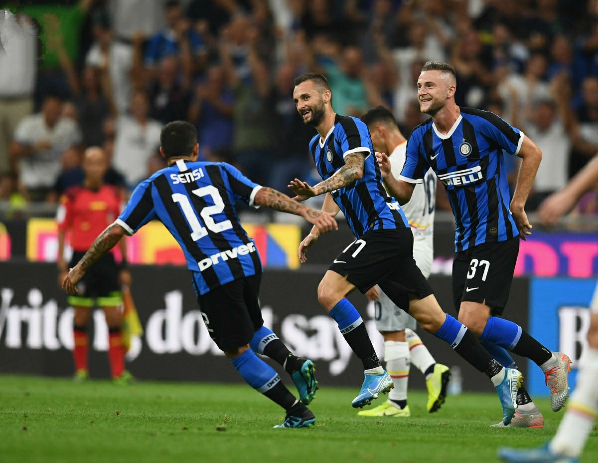 国际米兰完胜曼联，库尔图瓦关键制胜