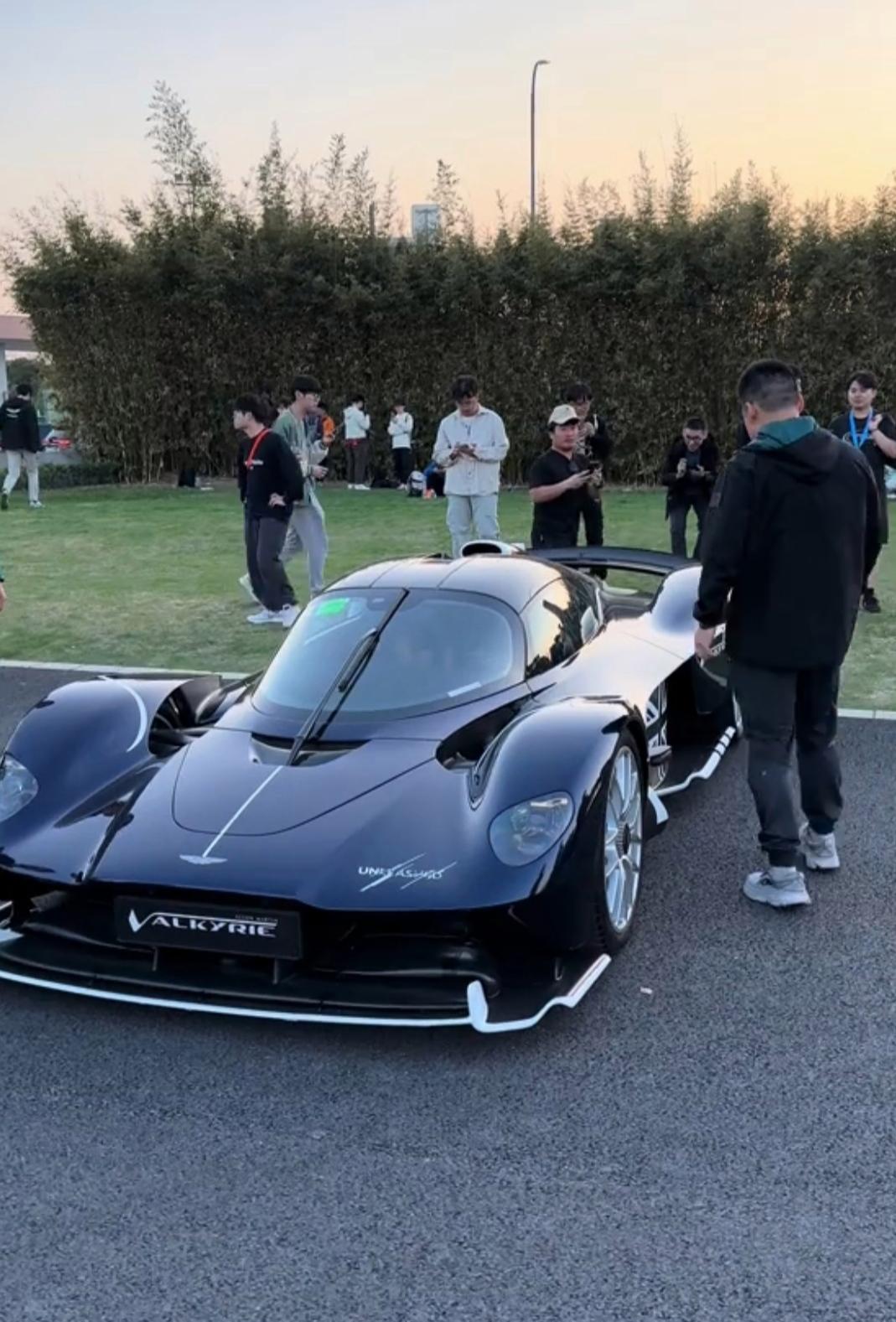 阿斯顿马丁翻盘红牛车队，诺里斯惊艳四座